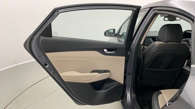 Second-hand 2019 Hyundai Verna 1.6 SX VTVT AT for sale in Jaipur-27