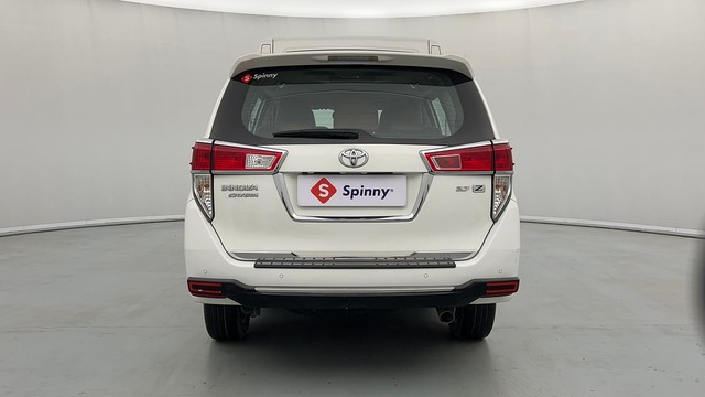 Second-hand 2022 Toyota Innova Crysta 2.7 ZX 7 STR AT for sale in Lucknow-4