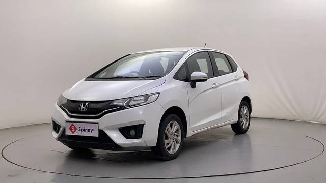 https://images10.gaadi.com/usedcar_image/4544110/original/46e6663cf4ff43887f3b827eb62a56f9.JPG?imwidth=6400
