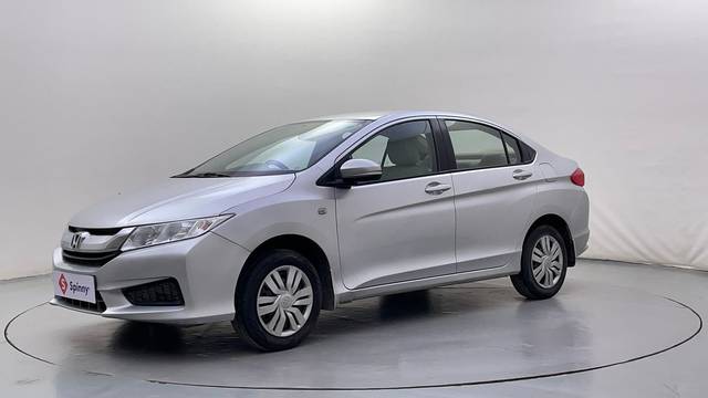 https://images10.gaadi.com/usedcar_image/4544112/original/9d0d49a58c26404f799b8d39b5a03882.JPG?imwidth=6400