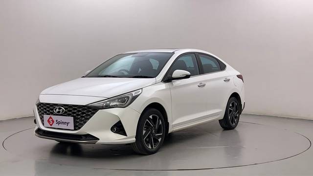 https://images10.gaadi.com/usedcar_image/4544116/original/7197d9c66b5f4c1aa8fadfc3369026de.JPG?imwidth=6400