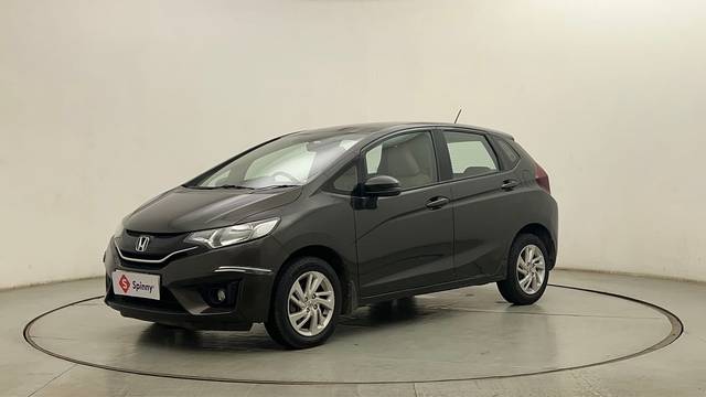 https://images10.gaadi.com/usedcar_image/4544210/original/949e08a9b412a747357dcc864a64da47.JPG?imwidth=6400