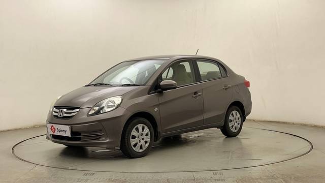 https://images10.gaadi.com/usedcar_image/4544211/original/cd53a1a0c0d559b4ef35fa557815d00c.JPG?imwidth=6400