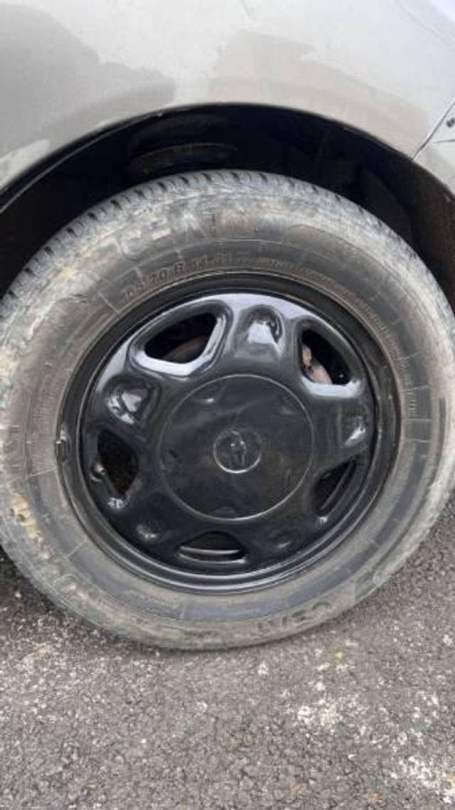 https://images10.gaadi.com/usedcar_image/4544231/original/processed_5aa219af-8241-4339-b6ec-f1d14b787531.jpg?imwidth=6402