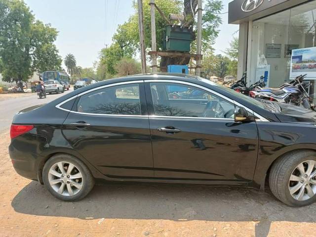 https://images10.gaadi.com/usedcar_image/4544233/original/processed_ed699175-4326-48be-a283-ef5ba9f3941e.jpg?imwidth=6401