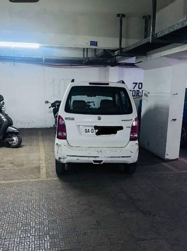 https://images10.gaadi.com/usedcar_image/4544264/original/processed_9350b169-447f-4560-80e8-dc6800764049.jpeg?imwidth=6401