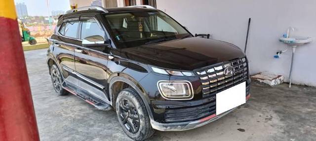 https://images10.gaadi.com/usedcar_image/4544266/original/processed_1cb4bd38-b70d-42c0-bf16-95bbfe41a61b.jpg?imwidth=6400