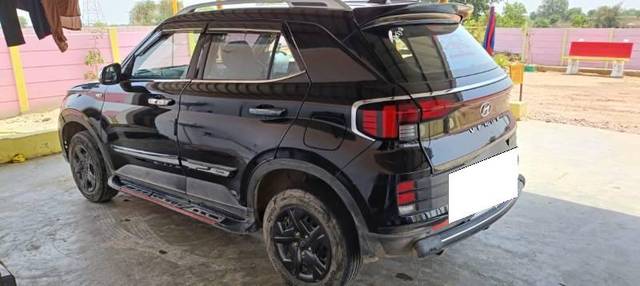 https://images10.gaadi.com/usedcar_image/4544266/original/processed_cfeab088-0024-4189-85fa-bd292d04f21c.jpg?imwidth=6402
