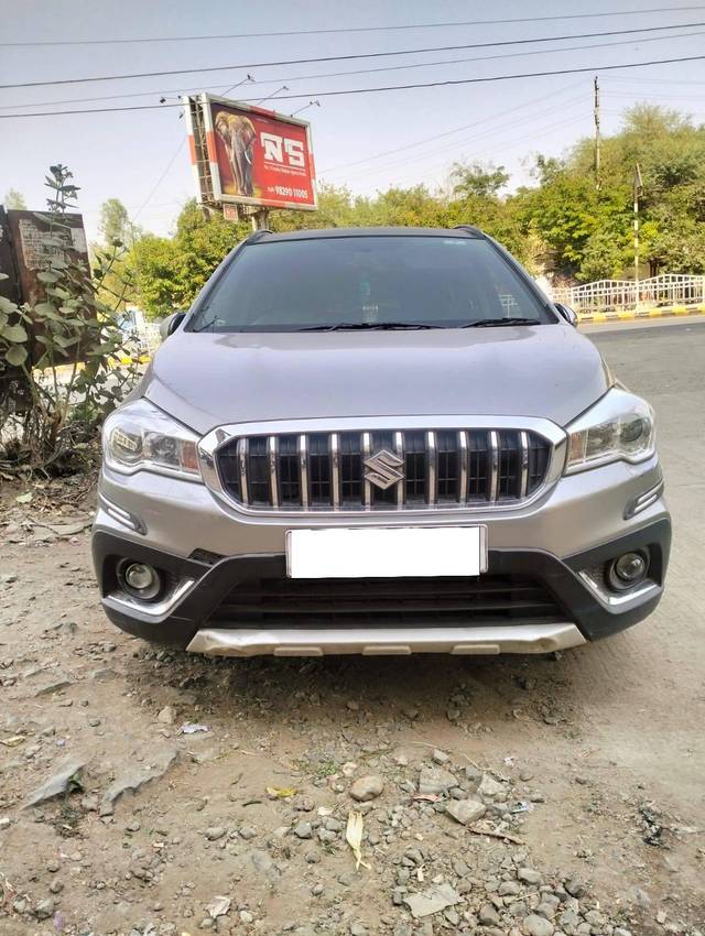 https://images10.gaadi.com/usedcar_image/4544271/original/processed_200d2894d3c2c9f50f0cc8a039e0571d.jpeg?imwidth=6400