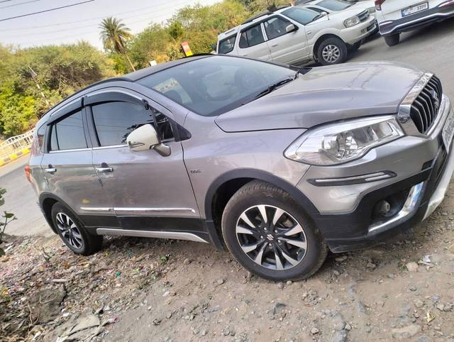 https://images10.gaadi.com/usedcar_image/4544271/original/processed_3c0613aea5d9787d467ea93b1db32eb8.jpeg?imwidth=6401