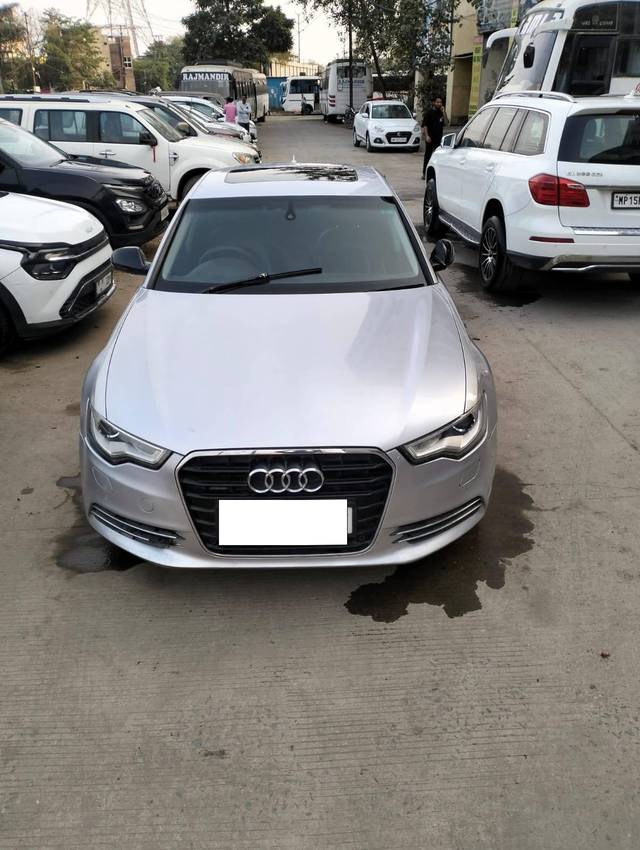 https://images10.gaadi.com/usedcar_image/4544278/original/processed_074b429f6d640664e2ac63e6a8b15834.jpeg?imwidth=6400