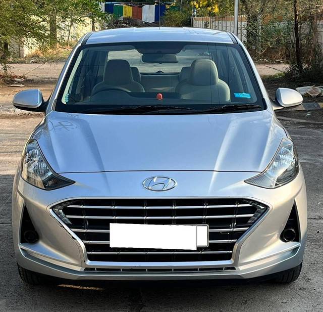 https://images10.gaadi.com/usedcar_image/4544311/original/processed_bb56f984c907e4393fe4d995a060601b.jpeg?imwidth=6402
