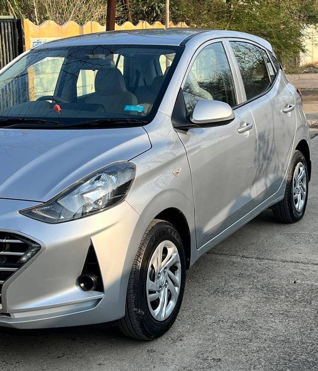 https://images10.gaadi.com/usedcar_image/4544311/original/processed_cbcc5a4a743a59c2a3e3aa544a88e412.jpeg?imwidth=6400