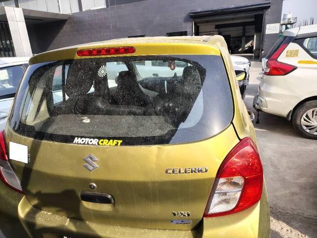 https://images10.gaadi.com/usedcar_image/4544353/original/processed_ce21d7ff-b00c-4b03-b53d-49a7bd8c5d2b.jpg?imwidth=6402