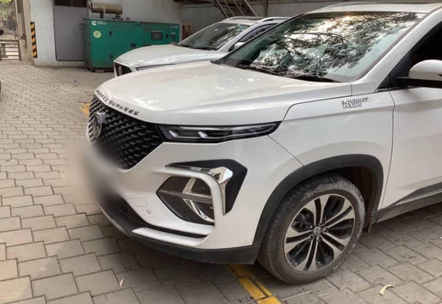 https://images10.gaadi.com/usedcar_image/4544386/original/c89a7381-2ec3-48e0-9049-acc009130850.?imwidth=6402
