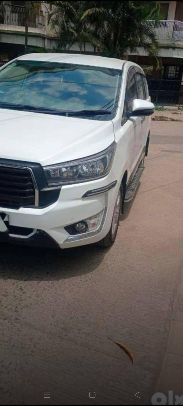 https://images10.gaadi.com/usedcar_image/4544388/original/processed_917a050d66f5ef2cc7ebfcd0b2ac82e3.jpg?imwidth=6400