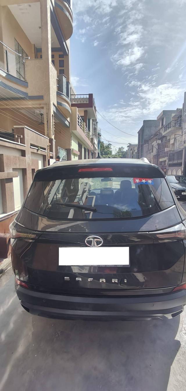 https://images10.gaadi.com/usedcar_image/4544427/original/processed_09754301-e447-4e98-9b10-0457f4ba5cf6.jpeg?imwidth=6402