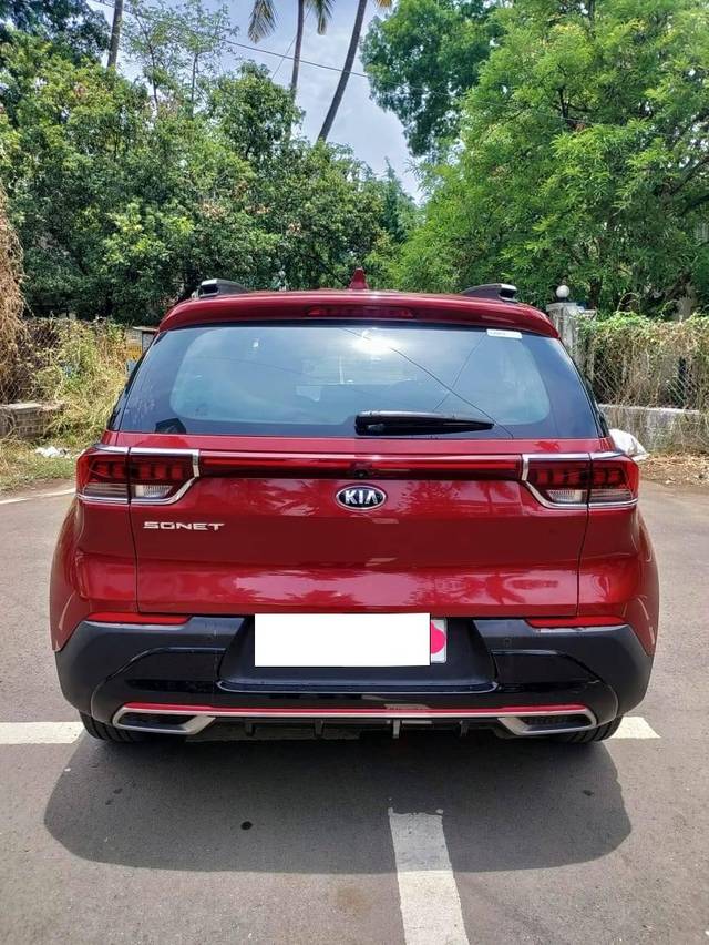 https://images10.gaadi.com/usedcar_image/4544462/original/processed_de08e54aad8bc228dd5bbfbc3e7dee72.jpg?imwidth=6401