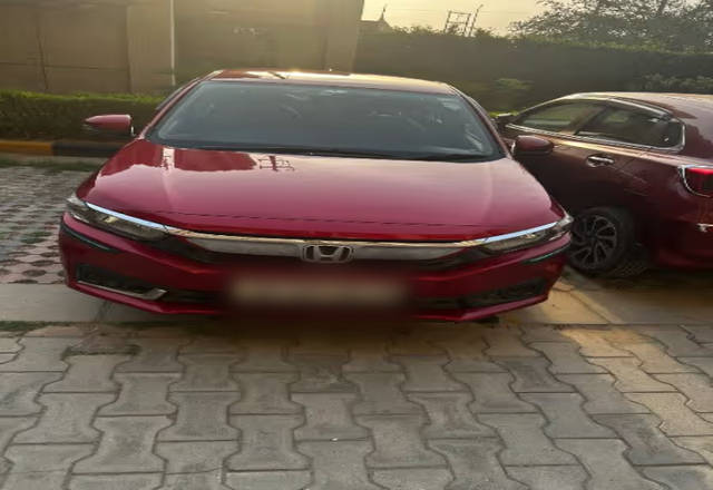 https://images10.gaadi.com/usedcar_image/4544469/original/ef1deb5d-7c00-4c1d-8134-645a5cc415dd.?imwidth=6400