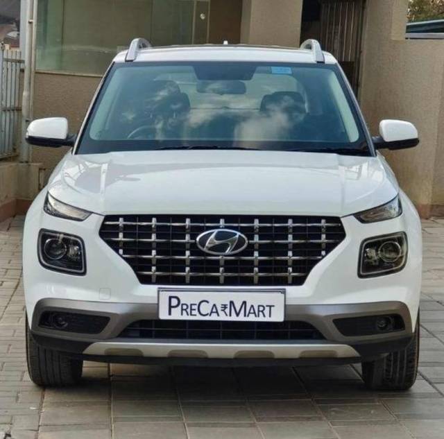https://images10.gaadi.com/usedcar_image/4544489/original/processed_6786cd22c210a436fa1f2b4693166e08.jpg?imwidth=6401