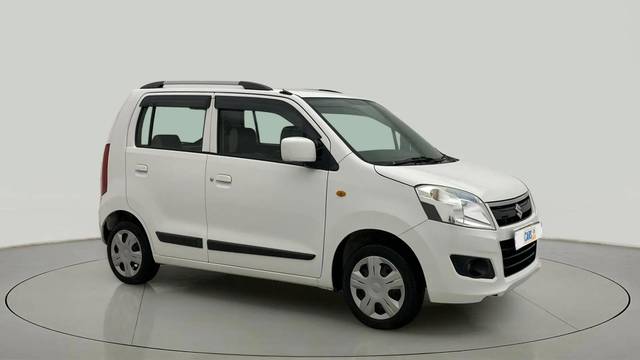 https://images10.gaadi.com/usedcar_image/4544498/original/7022758e7e58110cbb01bdd658800859.jpg?imwidth=6400