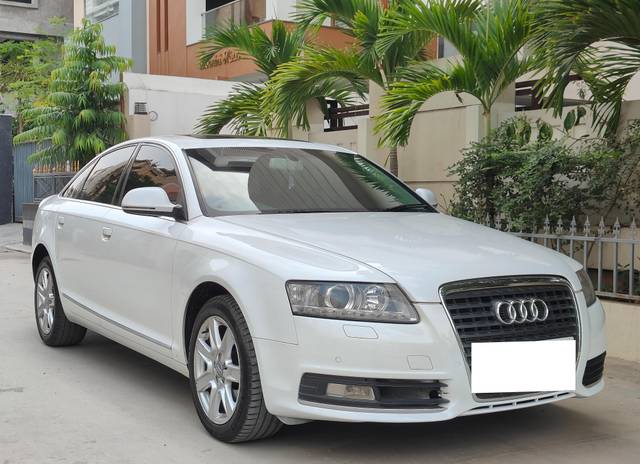 https://images10.gaadi.com/usedcar_image/4544503/original/processed_905264a2f1b95532292cc2c47a20fb80.jpg?imwidth=6400