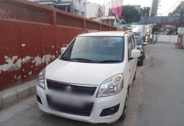 https://images10.gaadi.com/usedcar_image/4544511/original/c791284b-134f-4dd7-95cb-6af26afbb590.?imwidth=6400
