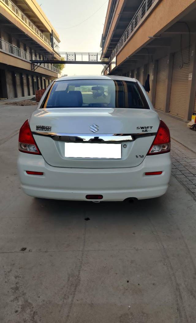 https://images10.gaadi.com/usedcar_image/4544537/original/processed_5f1d466193288667012ef3c45f7e8499.jpg?imwidth=6401