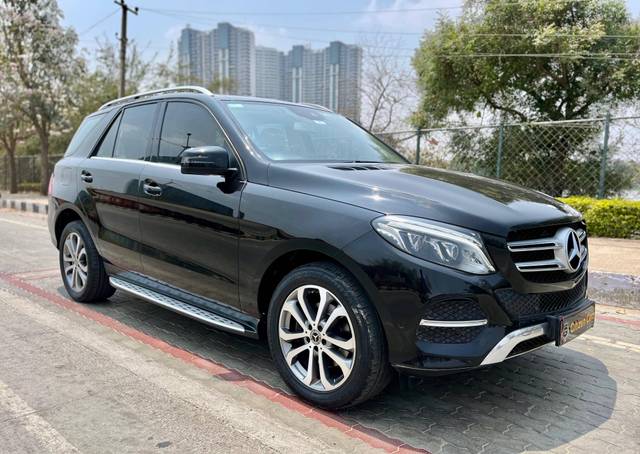 https://images10.gaadi.com/usedcar_image/4544542/original/processed_c9f7e2e790cdcf1ec78767022f6d50e9.jpg?imwidth=6400