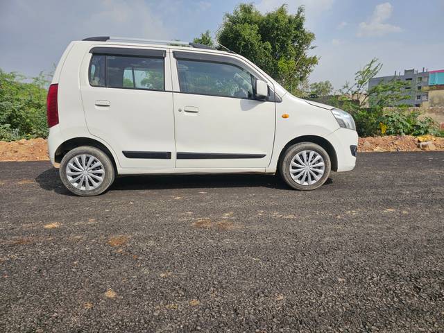 https://images10.gaadi.com/usedcar_image/4544554/original/69ade75046e963387124678262a2af73.jpg?imwidth=6401