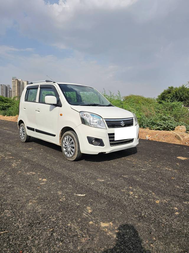 https://images10.gaadi.com/usedcar_image/4544554/original/processed_01032a56b3a9aebe097559990205891c.jpg?imwidth=6400