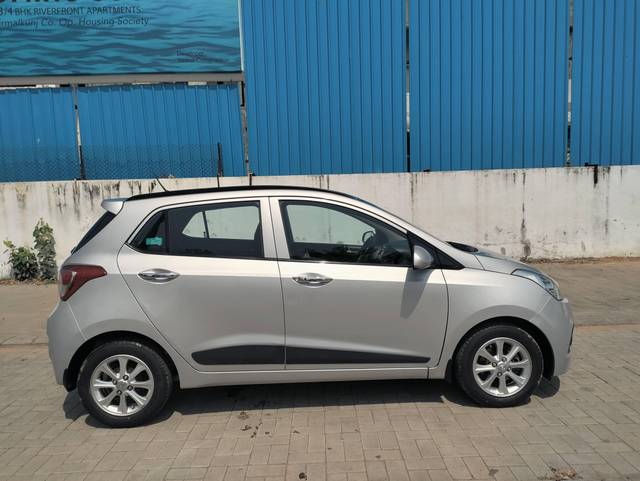 https://images10.gaadi.com/usedcar_image/4544560/original/processed_a4657da11c99db4bfef0564857341453.jpg?imwidth=6401