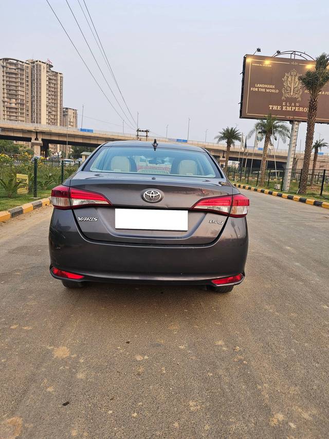 https://images10.gaadi.com/usedcar_image/4544561/original/processed_f1904b895530dcc73b22ef339ac8b92d.jpg?imwidth=6402