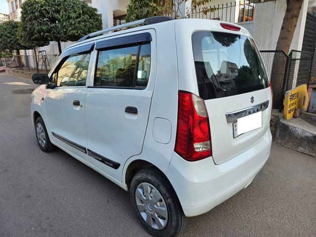 https://images10.gaadi.com/usedcar_image/4544579/original/processed_3bd1eeb7581e6e682dc1fa3da246263f.jpg?imwidth=6402