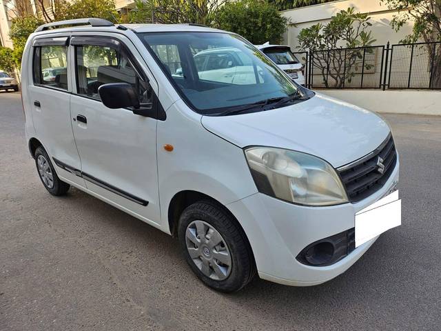 https://images10.gaadi.com/usedcar_image/4544579/original/processed_e31bb9005c38488010915cfcdcd909cf.jpg?imwidth=6400