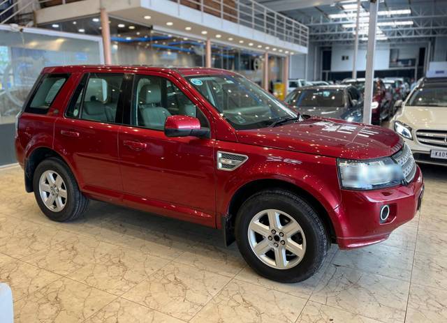 https://images10.gaadi.com/usedcar_image/4544596/original/processed_122a867cef4f45aafad18c73b3819829.jpg?imwidth=6400