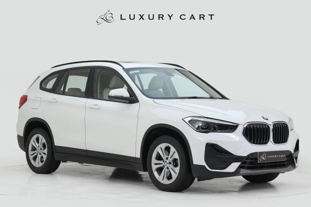 https://images10.gaadi.com/usedcar_image/4544598/original/processed_55eecf8c07a57def9c6625fe9e41e152.jpg?imwidth=6400