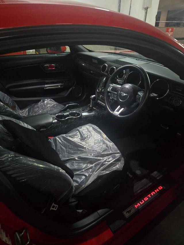 https://images10.gaadi.com/usedcar_image/4544610/original/processed_12c3f4aaea587708a374444f0e8f257d.jpg?imwidth=6402
