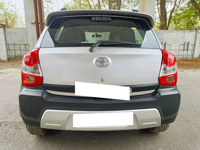 https://images10.gaadi.com/usedcar_image/4544613/original/processed_51199e9d6917c6c50b2406cc957f9314.jpg?imwidth=6402
