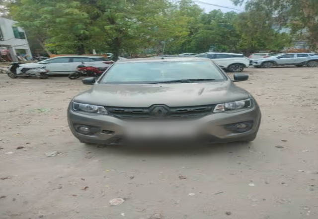 https://images10.gaadi.com/usedcar_image/4544640/original/b1081426-9ead-4c1b-b6ae-f2af6f7228b2.?imwidth=6400