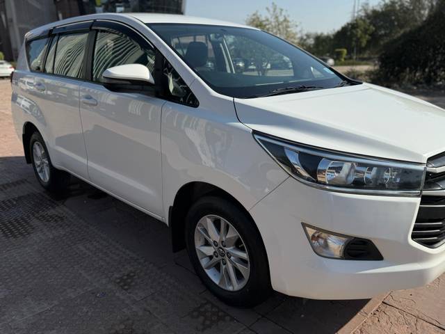 https://images10.gaadi.com/usedcar_image/4544647/original/040ab9efb1e3d3284c9d61ffe6527897.jpg?imwidth=6400