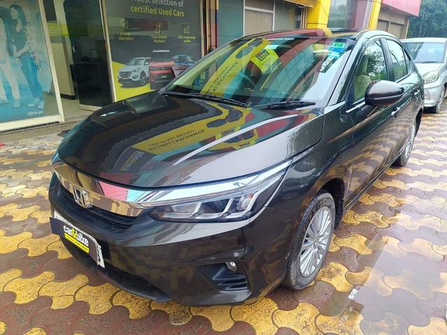 https://images10.gaadi.com/usedcar_image/4544658/original/processed_5da1070cfdf3e90e963e26c14889f6fb.jpeg?imwidth=6402