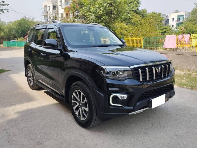 https://images10.gaadi.com/usedcar_image/4544659/original/processed_746d93e3a908f8a4749c7103068f01f3.jpg?imwidth=6400