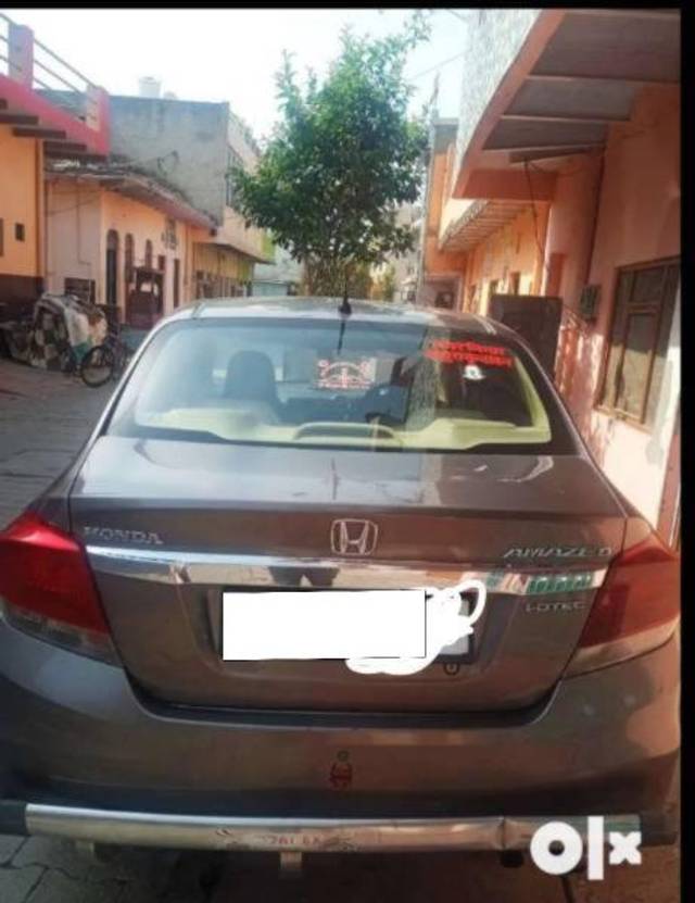 https://images10.gaadi.com/usedcar_image/4544666/original/processed_0e80e9ea-6b6b-41c6-80ac-346c26b95031.jpg?imwidth=6401