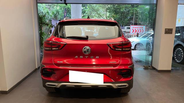 https://images10.gaadi.com/usedcar_image/4544670/original/processed_d07dd7af9ad7b3f05868139559d5efbb.jpeg?imwidth=6401