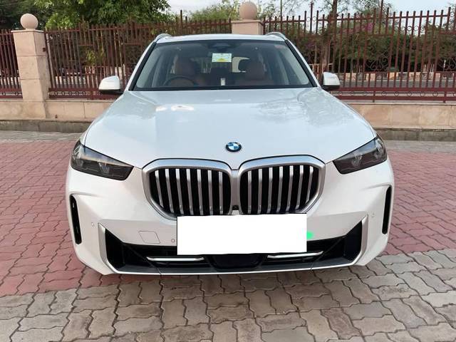 https://images10.gaadi.com/usedcar_image/4544679/original/processed_a88dd5dc880a06e4a69e99495c577541.jpg?imwidth=6400