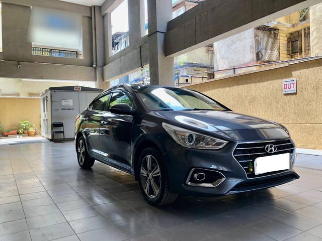 https://images10.gaadi.com/usedcar_image/4544686/original/processed_19398b1830f2b5864bc689dc21cd09c6.jpg?imwidth=6400