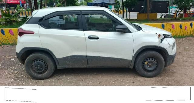 https://images10.gaadi.com/usedcar_image/4544689/original/processed_f5cb7095-1d63-4b06-95f3-019bbcc9133c.jpg?imwidth=6401