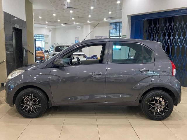 https://images10.gaadi.com/usedcar_image/4544710/original/processed_52045e44ee1a3f9ea32e40b2eb2b7c0f.jpg?imwidth=6402