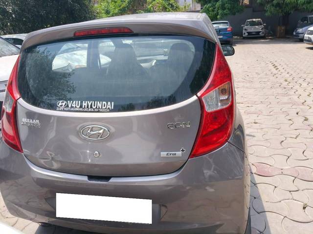 https://images10.gaadi.com/usedcar_image/4544717/original/processed_3ce18de4d742515343dec4cbbebbfe8b.jpg?imwidth=6401